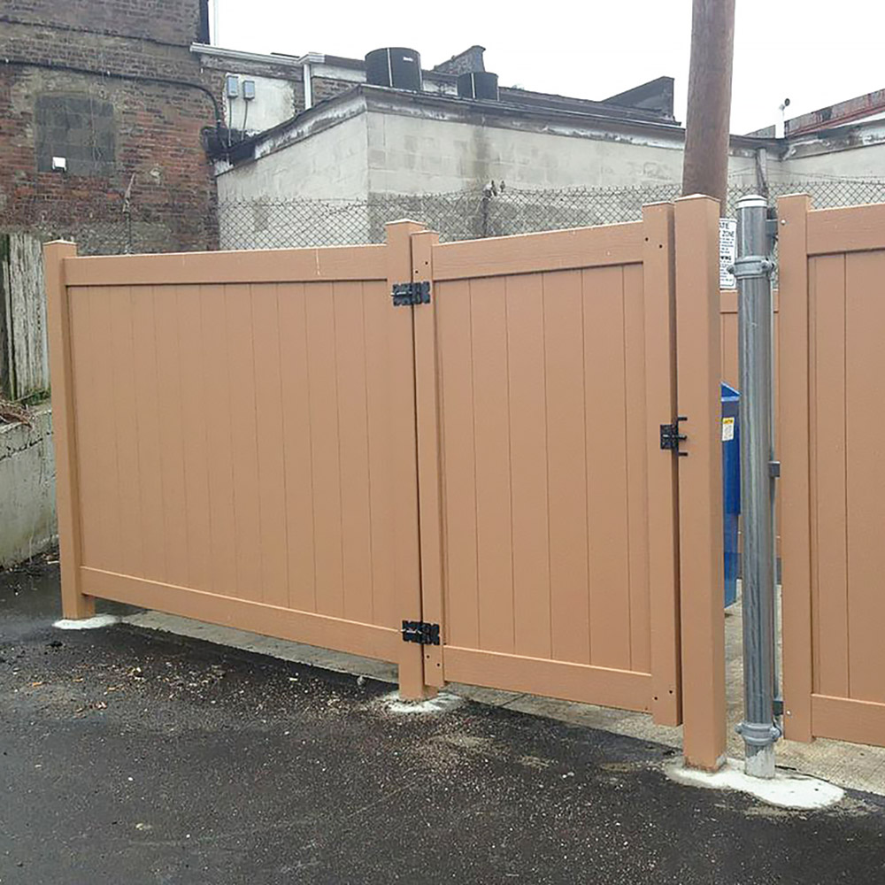 Vinyl Gates With Steel Tubing As Frames